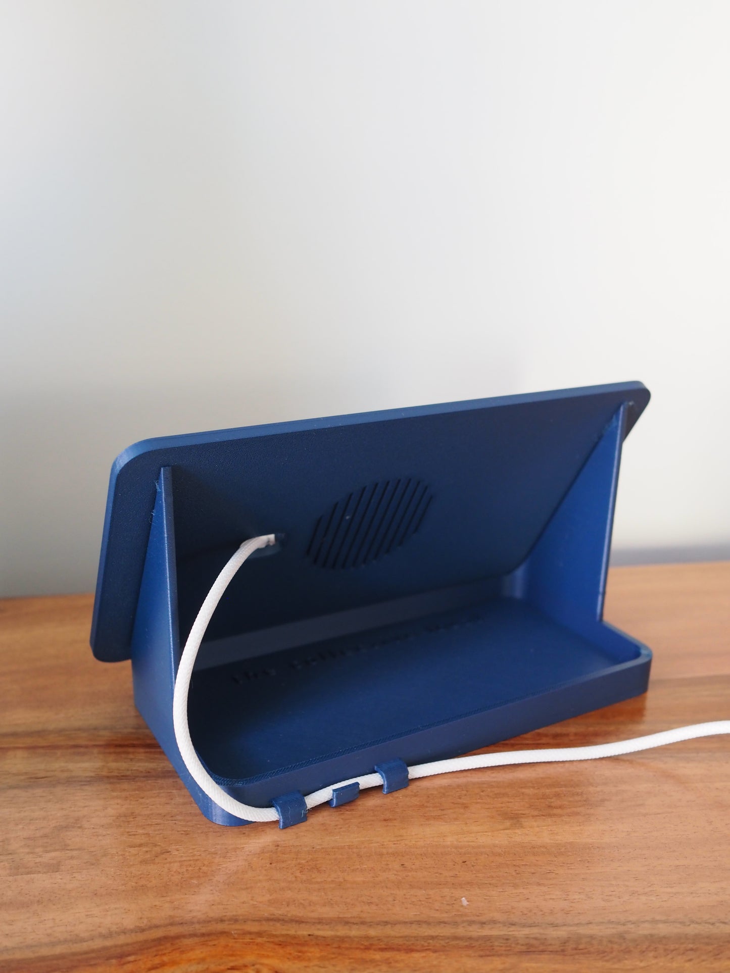 Blue Alarm Clock iPhone MagSafe Landscape Charging Stand