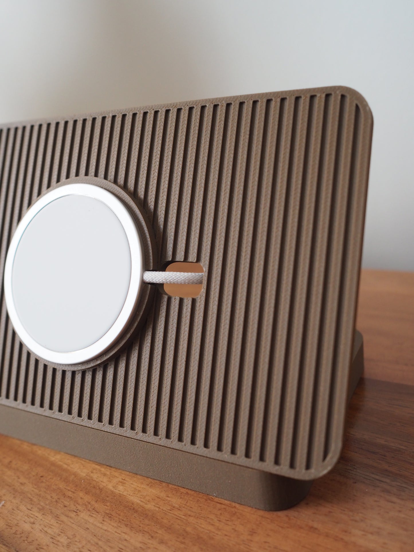 Brown Alarm Clock iPhone MagSafe Landscape Charging Stand