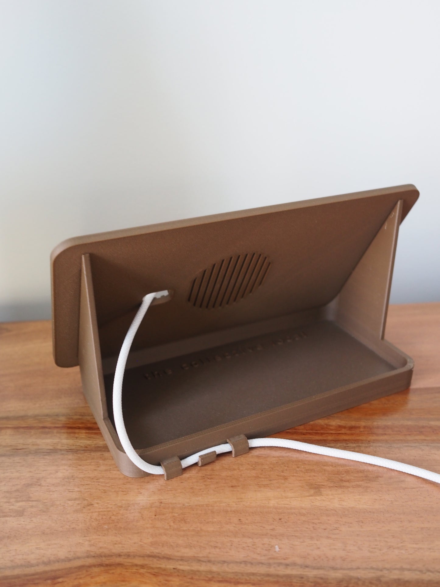 Brown Alarm Clock iPhone MagSafe Landscape Charging Stand