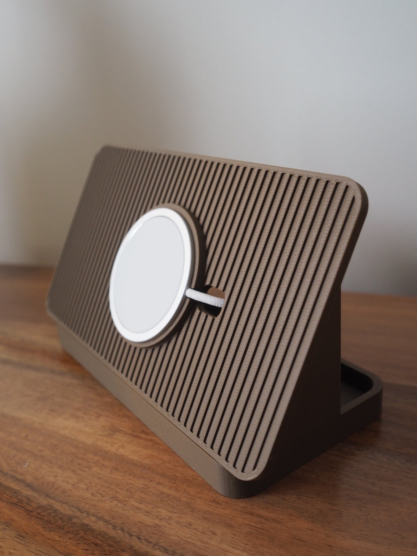 Brown Alarm Clock iPhone MagSafe Landscape Charging Stand