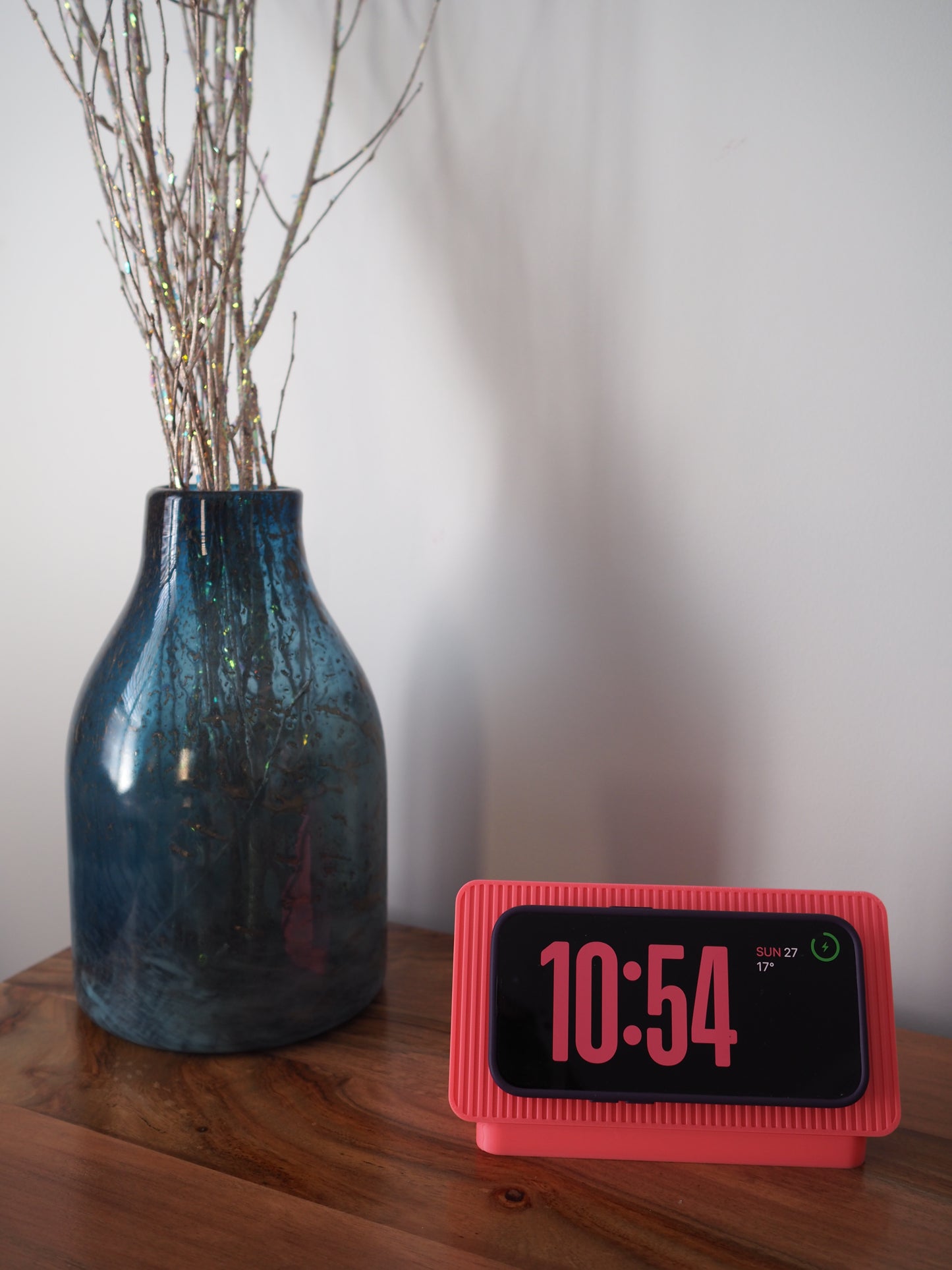 Pink Alarm Clock iPhone MagSafe Landscape Charging Stand